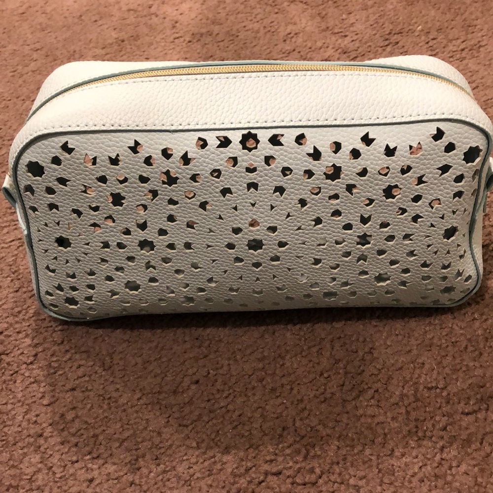 Estée Lauder Travel Bag in Baby Blue